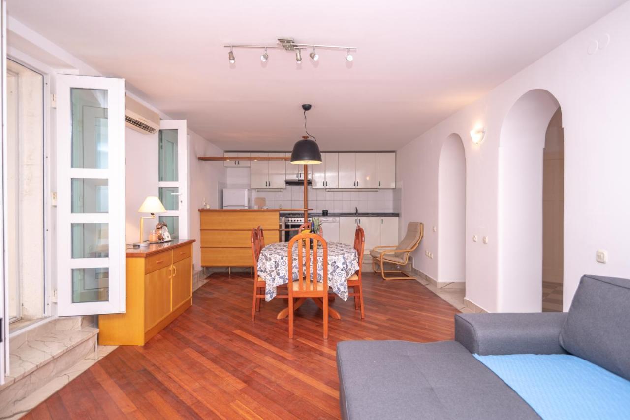Palm Garden Apartment In Center With Big Terrace سبليت المظهر الخارجي الصورة